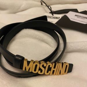 Moschino logo plaque skinny leather belt AUTHENTIC free shipping!!